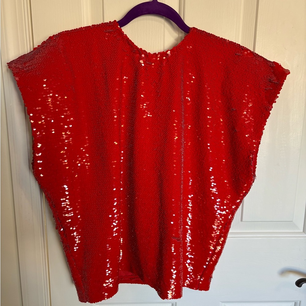 Amanda Uprichard NY red sequence short sleeve top. Size S. Get holiday ready NWT